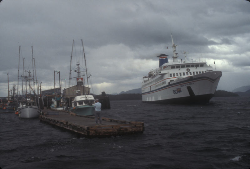 ak-04-06 Rob's been left at the dock