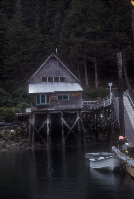 ak-05-05 dock and small store